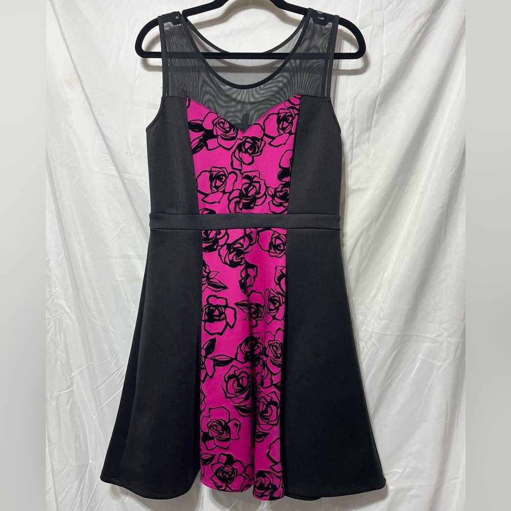 Enfocus Studios pink with black felt like flowers sheer neckline